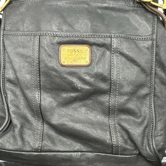 Fossil Vintage Black Leather Backpack with Brown Accents - Picture 8 of 14